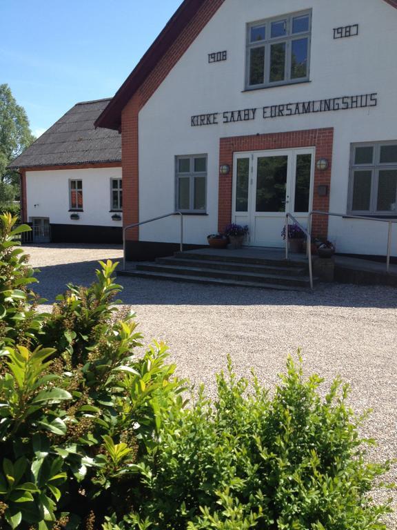 Motel Kirke Saby Forsamlingshus Zewnętrze zdjęcie